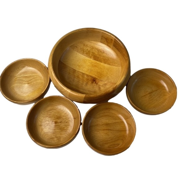 Wooden Salad Set Large Bowl with 4 Smaller Bowl Light Natural Colour - Picture 2 of 14